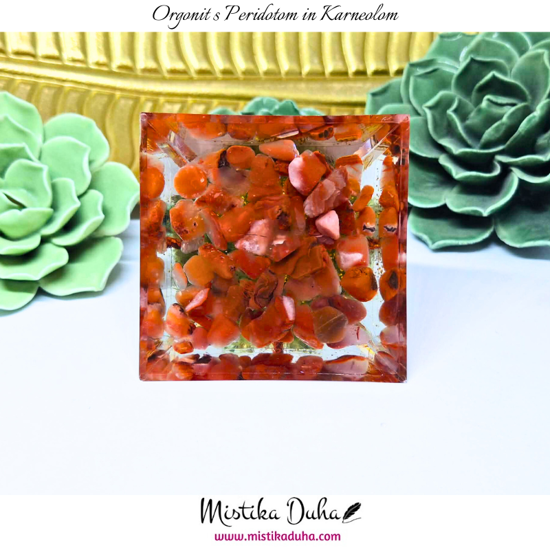 Orgonit s Peridotom in Karneolom - slika 10